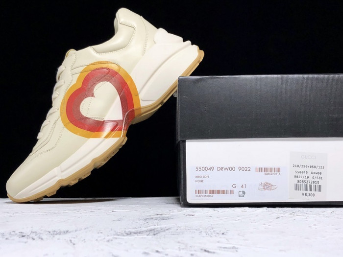 gc rhyton interlocking g heart (w) 550049 drw00 9022