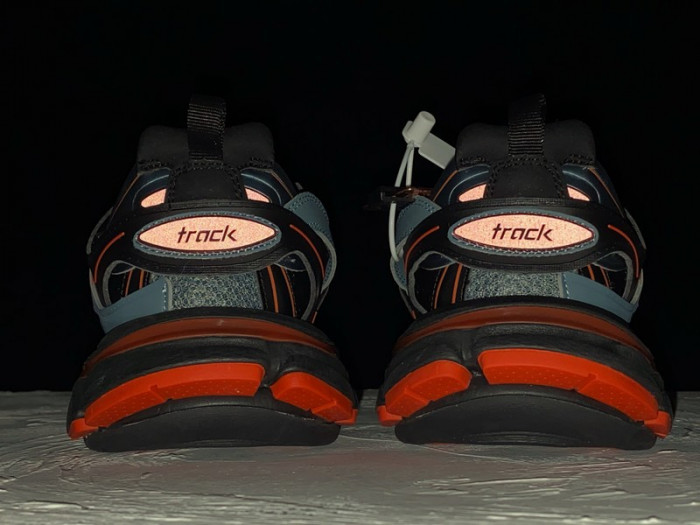 Ba*len*cia*ga track trainer  btt-015